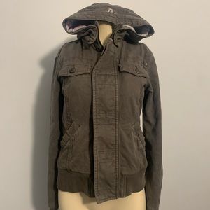 Small Aritzia TNA jacket